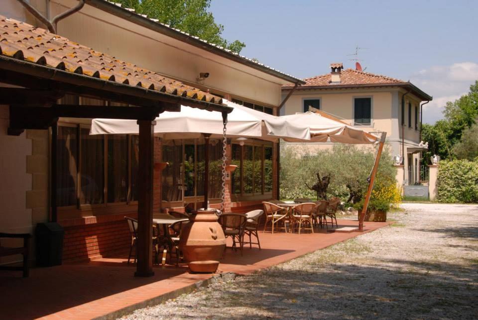 Hotel Giuly Torre del Lago Puccini Exteriör bild